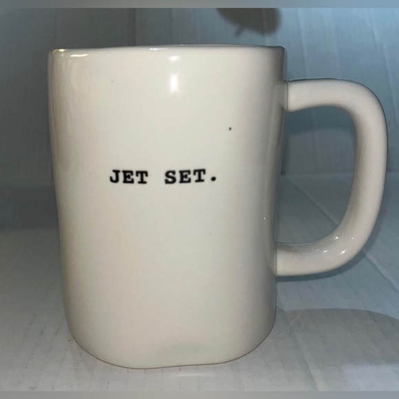 RAE DUNN Artisan Collection MUG Jet Set - Picture 1 of 4